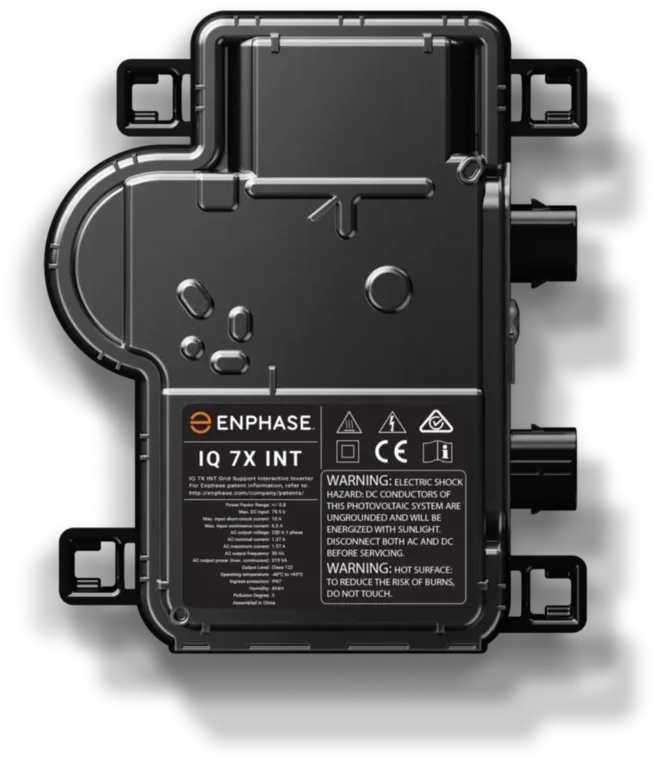 Enphase micro-omvormer voor onder een zonnepaneel